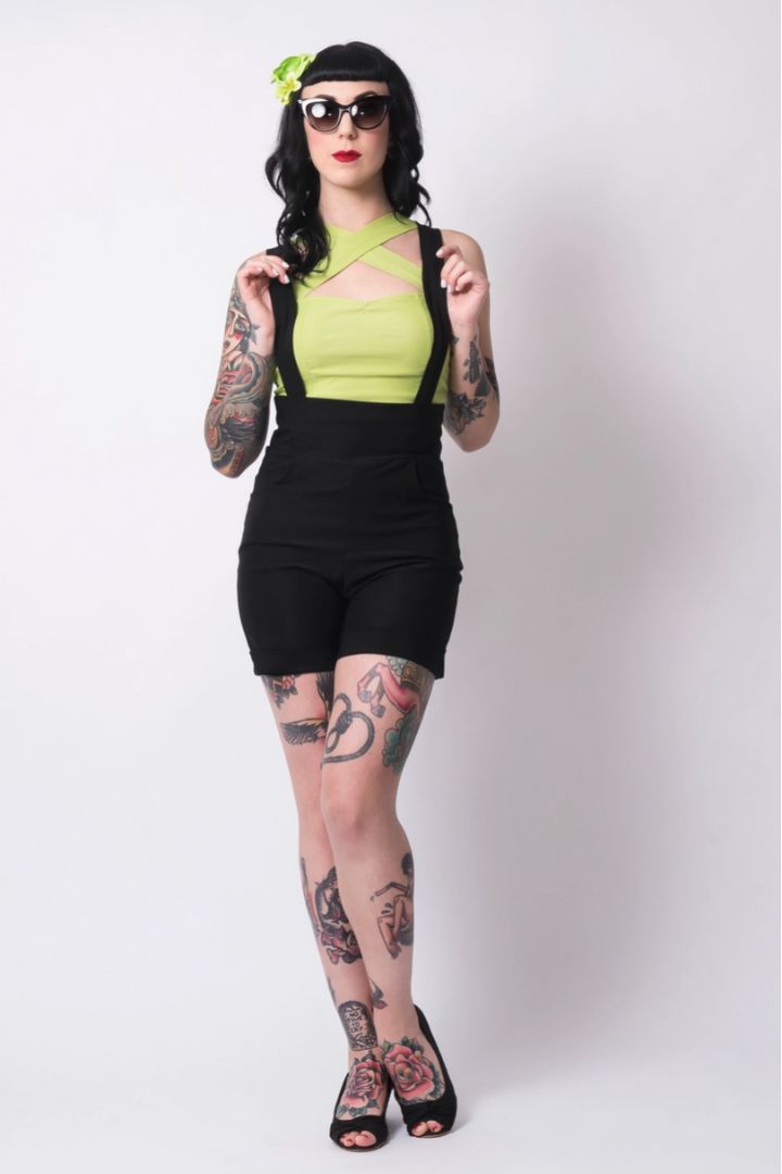 Putré Fashion's Mansfield's black shorts