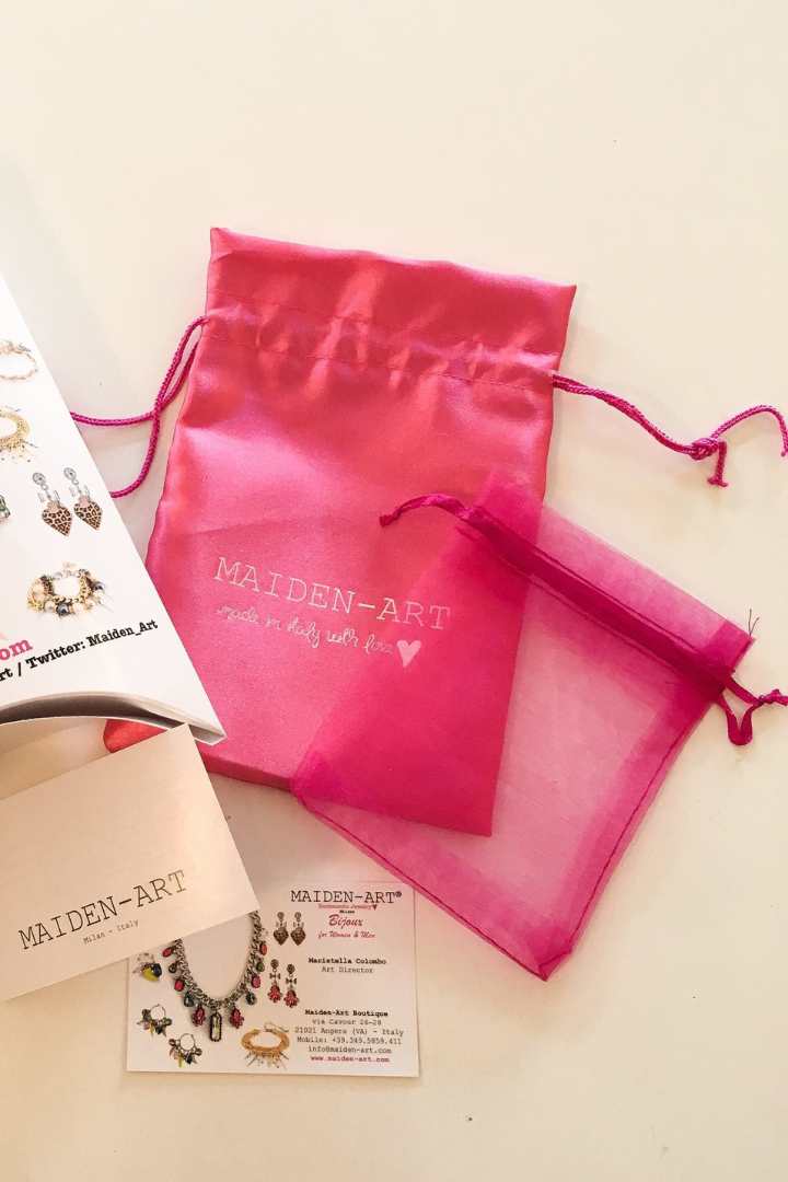 Maiden-Art initial bracelet packaging