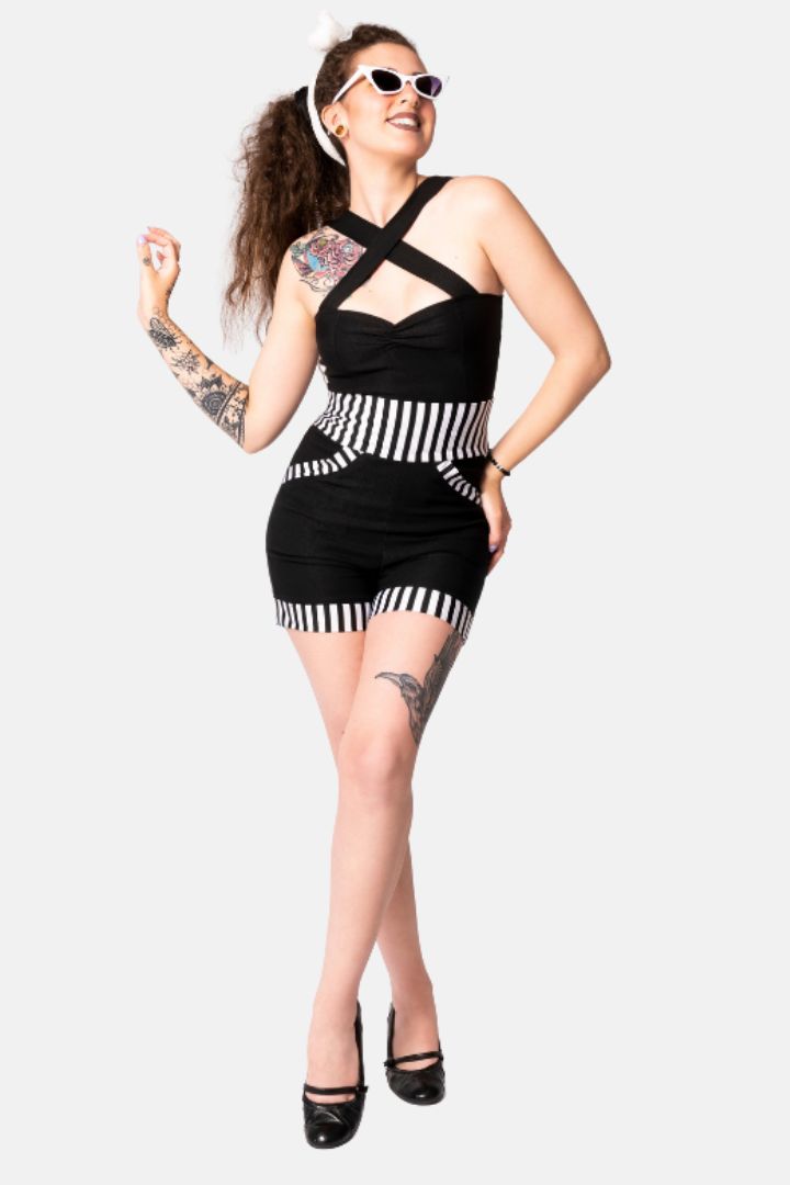 Putré Fashion Showtime black shorts