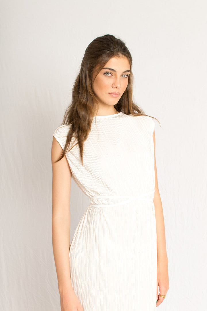 maxi pleated reversible white beach dress with side slits