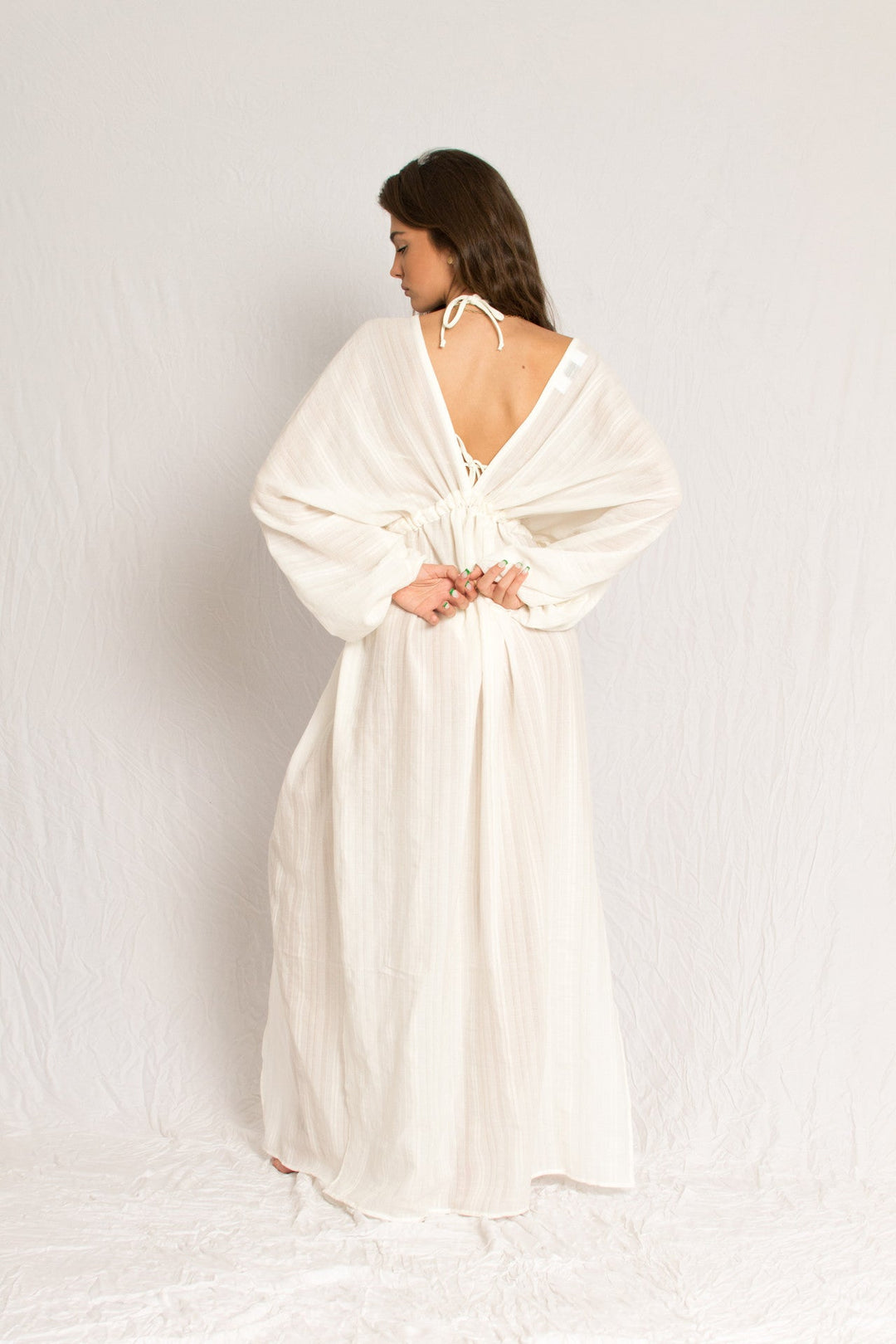 White caftan maxi beach dress with V neckline and middle slit